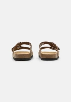 Pier One Leather Unisex - Slippers - Stone -Fashion Clothing Store 000fb85e1afd4504bcf13e0042582440