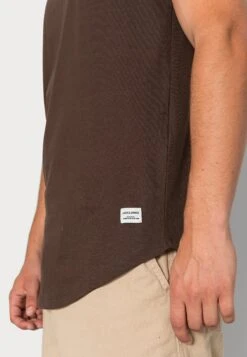 Jack & Jones Jjenoa Ss Crew Neck Noos - Basic T-Shirt - Mulch -Fashion Clothing Store 0262f837890443d18a07d656364fad85