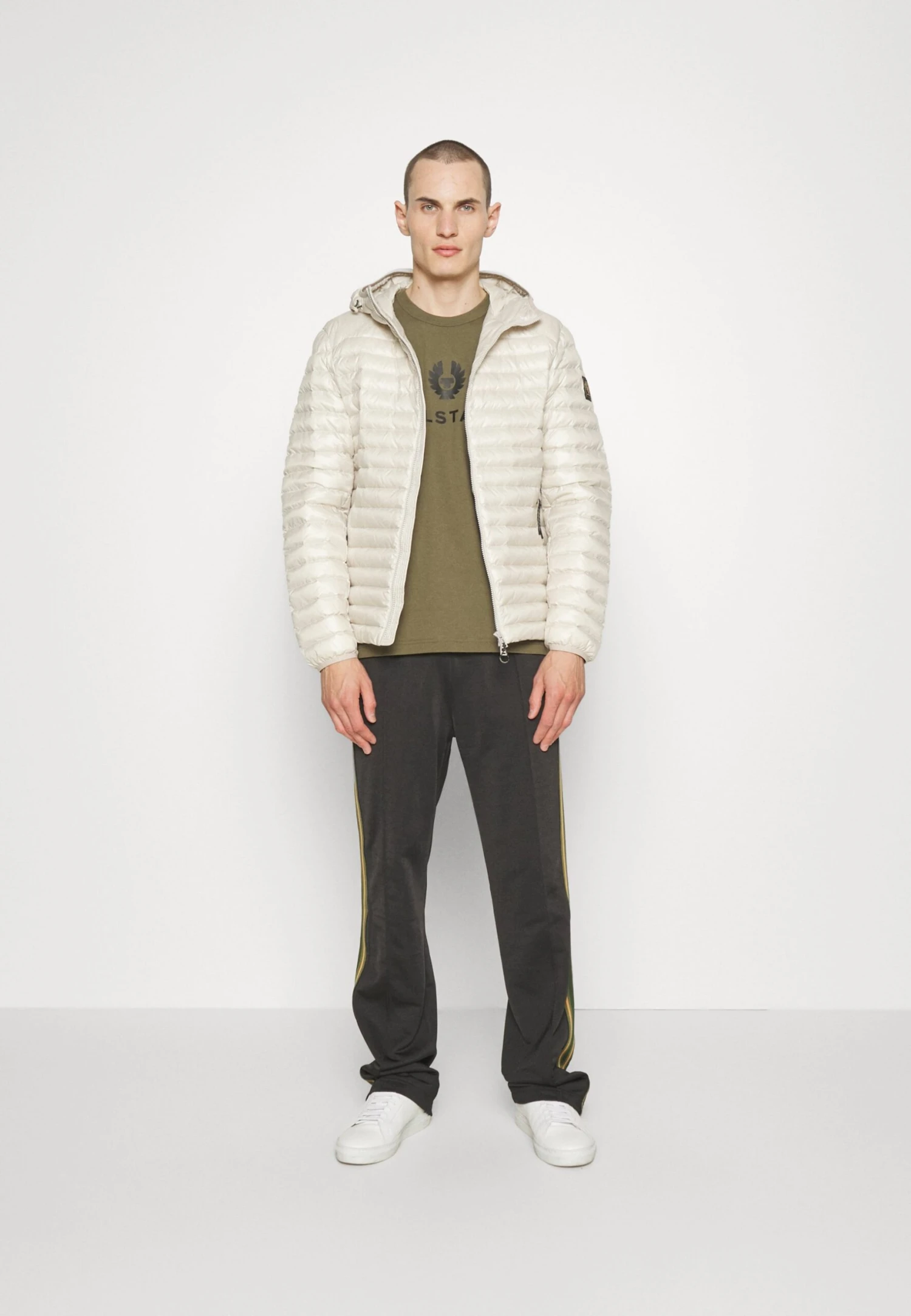 BELSTAFF Airspeed Jacket - Down Jacket - Off-White 2 BELSTAFF Airspeed Jacket - Down Jacket - Off-White - Image 2