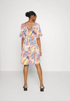 Mamalicious Dress - Day Dress - Papaya Punch -Fashion Clothing Store 075b7462ee14497885d69b6ae63438c0