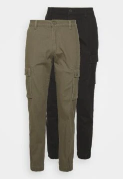 Pier One 2 Pack - Cargo Trousers - Olive/Black -Fashion Clothing Store 07d111b72b7b4304bcd405fc18ad6beb