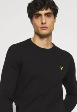 Lyle & Scott Crew Neck Jumper - Jumper - Jet Black 11 Lyle & Scott Crew Neck Jumper - Jumper - Jet Black -Fashion Clothing Store 0fb83e573f88481ca5e2f59ade740d9d