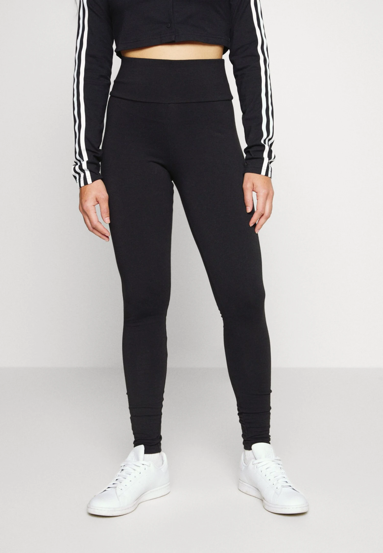 Adidas Originals Essentials- Leggings - Trousers - Black 3 Adidas Originals Essentials- Leggings - Trousers - Black - Image 3