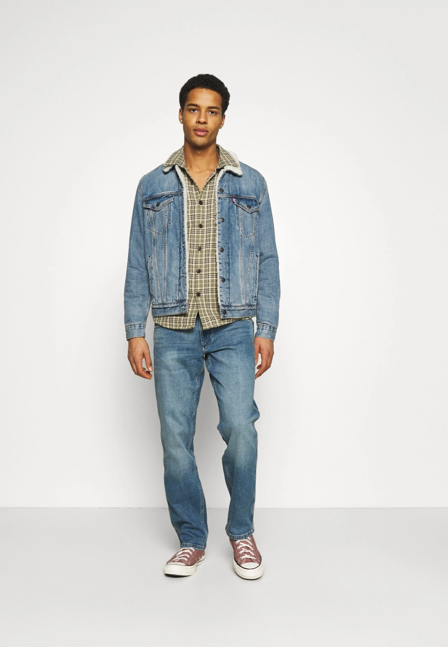 Wrangler Straight Leg Jeans - Blue Fever 2 Wrangler Straight Leg Jeans - Blue Fever - Image 2