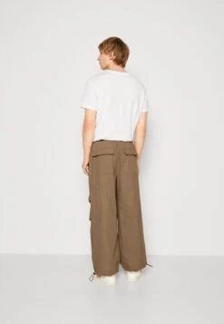 YOURTURN Unisex - Trousers - Brown -Fashion Clothing Store 17dcbbd1abb24daba15398d62a26705d
