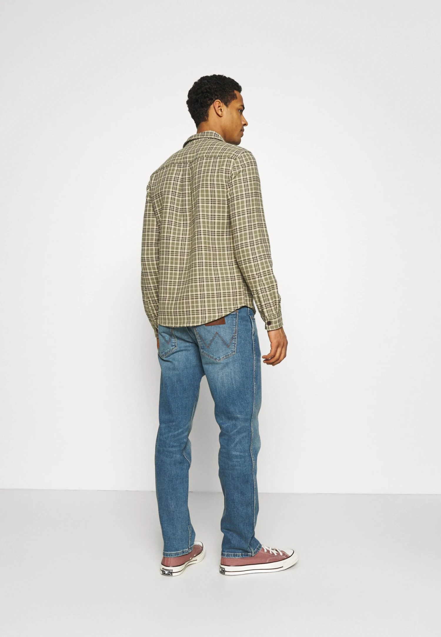 Wrangler Straight Leg Jeans - Blue Fever 3 Wrangler Straight Leg Jeans - Blue Fever - Image 3