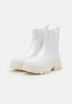 Calvin Klein Jeans Chunky Combat Chelsea Boot - Platform Ankle Boots - White -Fashion Clothing Store 27df2b3a01cb445ab29da5d785bbe239