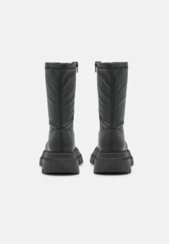 Pavement Halsey - Classic Ankle Boots - Black 13 Pavement Halsey - Classic Ankle Boots - Black -Fashion Clothing Store 2ebff9410bb44b2b8706b8fb1306480c