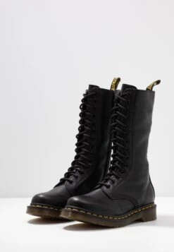 Dr. Martens Virginia - Lace-Up Boots -Fashion Clothing Store 31a76b5324fa4b2dba25236a8084f590