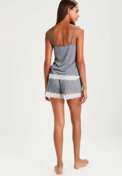 Anna Field Sarah Short Pj Set- Pyjama Set - Off-White/Dark Blue -Fashion Clothing Store 33d0e936af774883bb2b5a180610a668