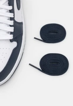 Air Jordan 1 Mid - High-Top Trainers - White/Metallic Gol/Obsidian -Fashion Clothing Store 4096c408e78f4d25bb2b874e20e95cdf