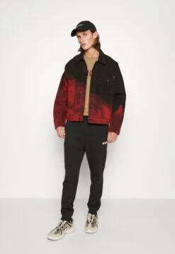 Fashion Clothing Store -Fashion Clothing Store 443ba2d56c62404fba41076ec9c3eb30