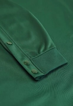 YOURTURN Unisex - Long Sleeved Top - Dark Green -Fashion Clothing Store 470e13e4dd7d41de878ccc94e08c6851