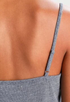 Anna Field Sarah Short Pj Set- Pyjama Set - Off-White/Dark Blue -Fashion Clothing Store 49d51a315b42407db76066305cc81b2a