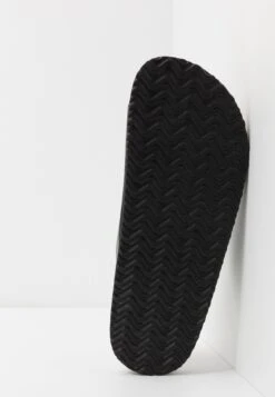 Pier One Unisex - Slippers - Black -Fashion Clothing Store 4a735c24e60449a29969a0148d036b07