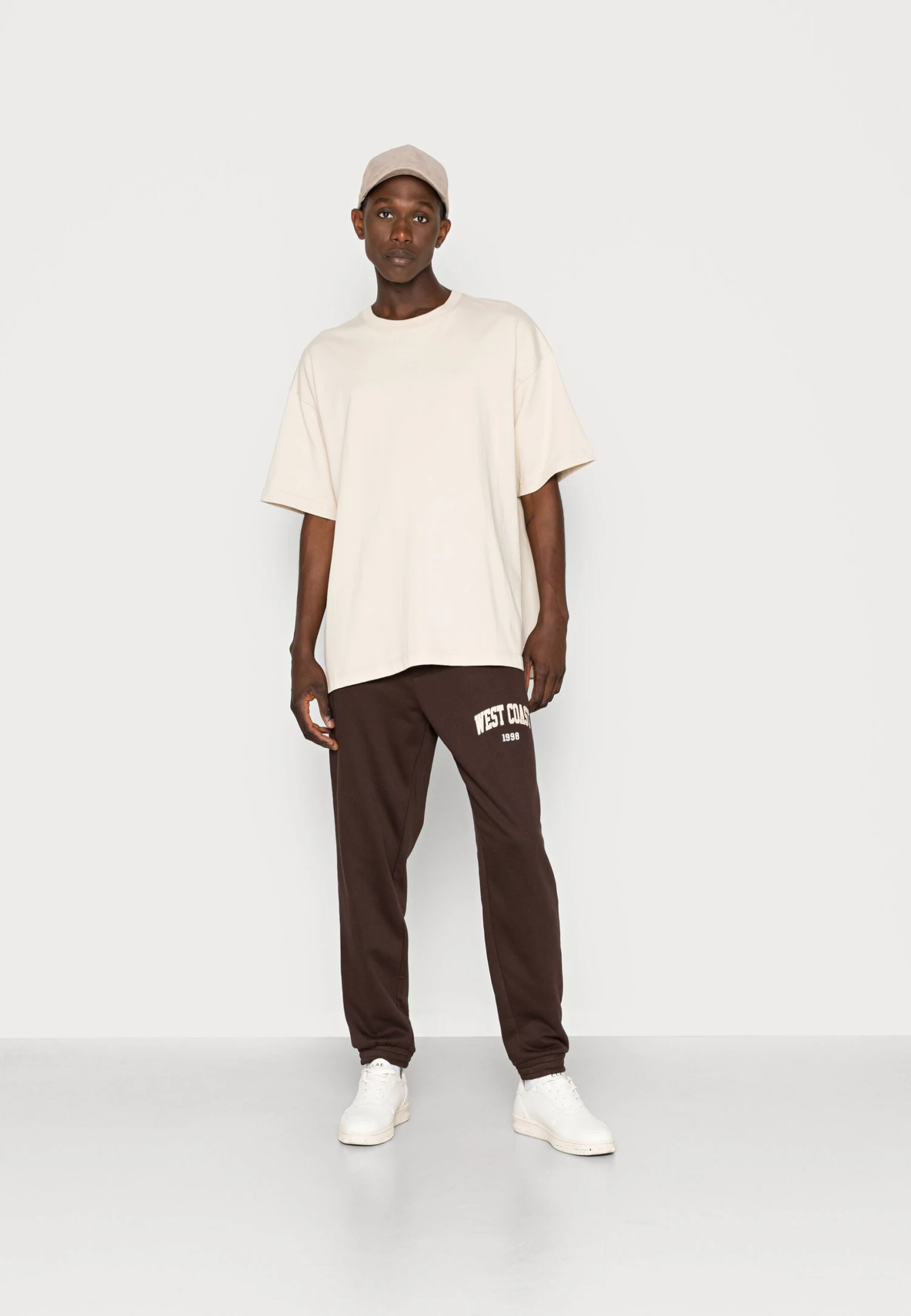 YOURTURN Unisex - Tracksuit Bottoms - Dark Brown 2 YOURTURN Unisex - Tracksuit Bottoms - Dark Brown - Image 2