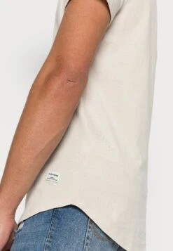 Jack & Jones Jjenoa Ss Crew Neck Noos - Basic T-Shirt - Moonbeam -Fashion Clothing Store 4ea45e9a2dcb4b61b0d0f8e3746c5fe2