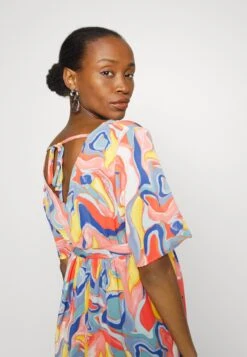 Mamalicious Dress - Day Dress - Papaya Punch -Fashion Clothing Store 54e8112a6d79494ca0f71c84b02876b7