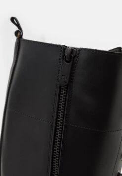 Filling Pieces Jenn Zion Unisex - Platform Boots -Fashion Clothing Store 6b08c20afce4436680ae9a91380fbdc1