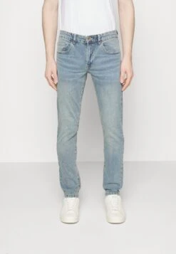 Redefined Rebel Copenhagen- Slim Fit Jeans - Light Blue -Fashion Clothing Store 6b7e36cb7e6a482181eae0ae37b1a4d4