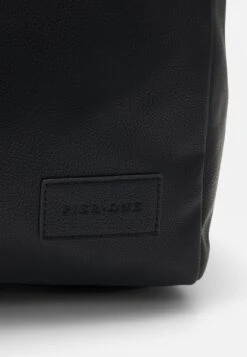 Pier One Unisex - Weekend Bag - Black -Fashion Clothing Store 6f0d4cba81d947489c7b672bfd9ce02e