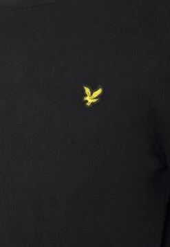 Lyle & Scott Crew Neck Jumper - Jumper - Jet Black 14 Lyle & Scott Crew Neck Jumper - Jumper - Jet Black -Fashion Clothing Store 70e1fc8ee56f4e2d9547777e08c06f69