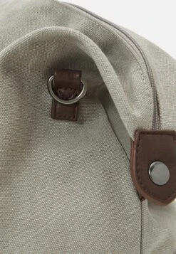 Pier One Unisex - Holdall - Grey -Fashion Clothing Store 896d06a64f994c4ca29738295cd48410