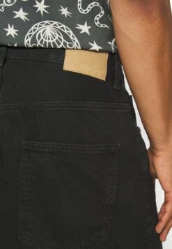 YOURTURN Baggy Jeans Unisex - Relaxed Fit Jeans - Black Denim -Fashion Clothing Store 8eccc970fe164c85b3049c43a2657a55
