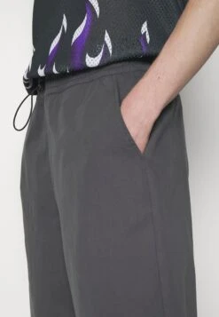 YOURTURN Genderless Parachute - Shorts - Dark Grey -Fashion Clothing Store ab229e6e99c74a9d898bb39c8fce313e