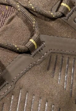 Mammut Sapuen High Gtx - Hiking Shoes -Fashion Clothing Store ad14f68af9694f01b5dcb865c00cf009