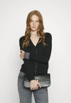 MOTHER The Tomcat Ankle - Straight Leg Jeans - X Marks The Spot -Fashion Clothing Store af14db1853e245f18de01a6738b684fc