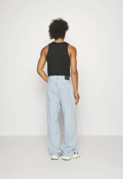 YOURTURN Baggy Jeans Unisex - Relaxed Fit Jeans - Light Blue Denim 7 YOURTURN Baggy Jeans Unisex - Relaxed Fit Jeans - Light Blue Denim -Fashion Clothing Store b5a3a98eb1c846b6896614b68e538ab7
