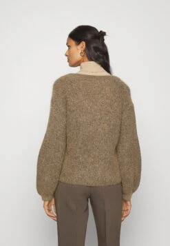 ARKET Jumper - Oat Melange With Gold 9 ARKET Jumper - Oat Melange With Gold -Fashion Clothing Store b5ba1d596fef47a9928c926eb10b3650