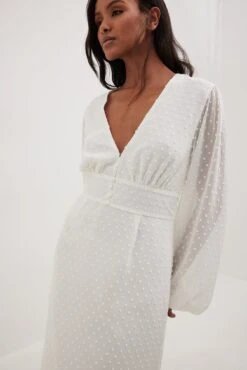 NA-KD Balloon Sleeve Button Detail Dress - Maxi Dress -Fashion Clothing Store b8635e3560804dcd9eb56708fb0bc93a