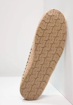 Pier One Espadrilles - Grey -Fashion Clothing Store bd07e57455dd4f73a673b9ee028740f1