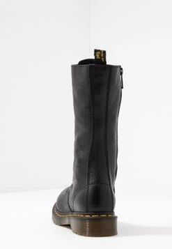 Dr. Martens Virginia - Lace-Up Boots -Fashion Clothing Store c38753fd93914497a1b56abe64679b79