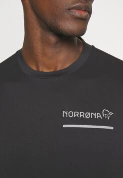 Norrøna Senja Equaliser Lightweight - Sports T-Shirt - Caviar -Fashion Clothing Store d2ba11e3aa734fa4a2805b3891d8963a