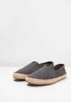 Pier One Espadrilles - Grey -Fashion Clothing Store d3f6d93cf6a84c038fa1e85511b70aa4