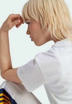 Adidas Originals Pearl Trefoil - Print T-Shirt - White -Fashion Clothing Store e44fbab3ce854f61b12027a1bdb33200