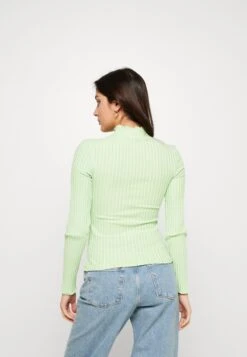 Selected Femme Slfwilma T Neck - Long Sleeved Top - Pistachio Green -Fashion Clothing Store ef15ba439358404fa84a3c8c2ba02061
