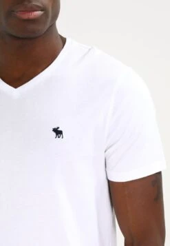 Abercrombie & Fitch Vneck 3 Pack - Basic T-Shirt - White/Black/Grey 12 Abercrombie & Fitch Vneck 3 Pack - Basic T-Shirt - White/Black/Grey -Fashion Clothing Store f54c439614614d88ae5ec876f859baca