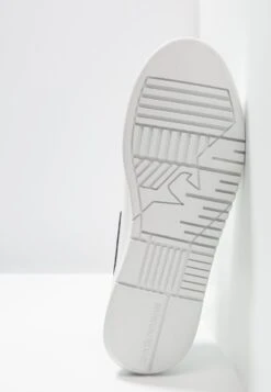 Emporio Armani Trainers - Optical White/Navy -Fashion Clothing Store f7ca78cea8264a049f7752f6b95ae9a6