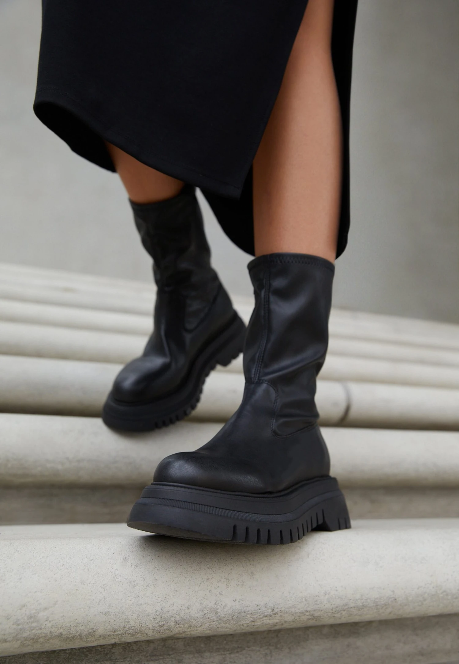 Pavement Halsey - Classic Ankle Boots - Black 2 Pavement Halsey - Classic Ankle Boots - Black - Image 2