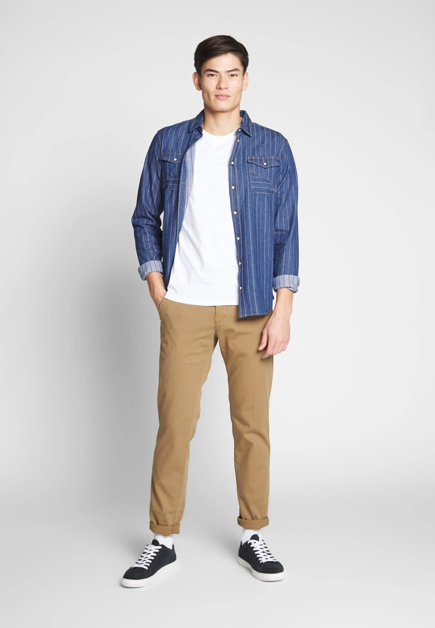 Pier One 2 Pack - Basic T-Shirt - White/Dark Blue 2 Pier One 2 Pack - Basic T-Shirt - White/Dark Blue - Image 2