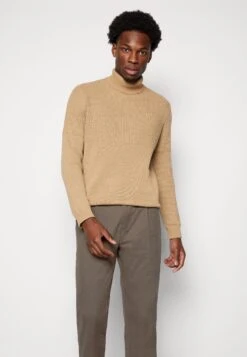 Minimum Pleat- Chinos - Major Brown 9 Minimum Pleat- Chinos - Major Brown -Fashion Clothing Store fe031c75f83844fab8a2423da99f9787