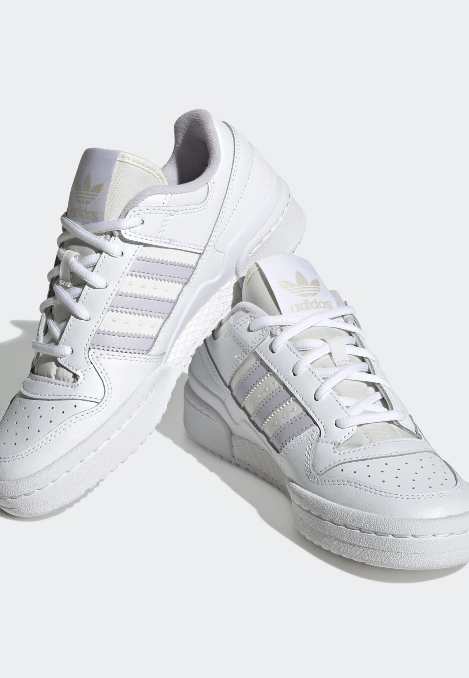 Adidas Originals Forum Low- Trainers - Cloud White Silver Dawn Off White 2 Adidas Originals Forum Low- Trainers - Cloud White Silver Dawn Off White - Image 2